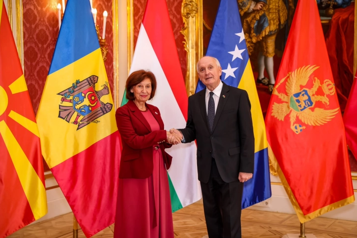 СИЉАНОВСКА-ДАВКОВА-БАКА: Потребни се реформи во меѓународните организации и кредибилно проширување на ЕУ