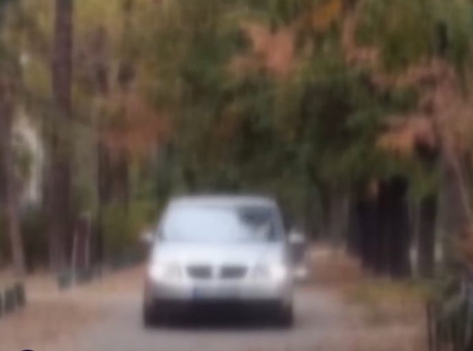 (ВИДЕО) Санкционирани возачите кои управуваа возило по пешачка патека на кејот на Вардар во Скопје